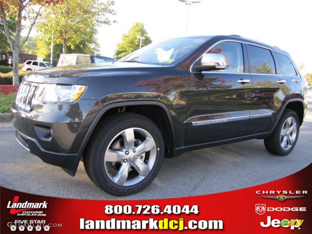 Dark Charcoal Pearl Jeep Grand Cherokee