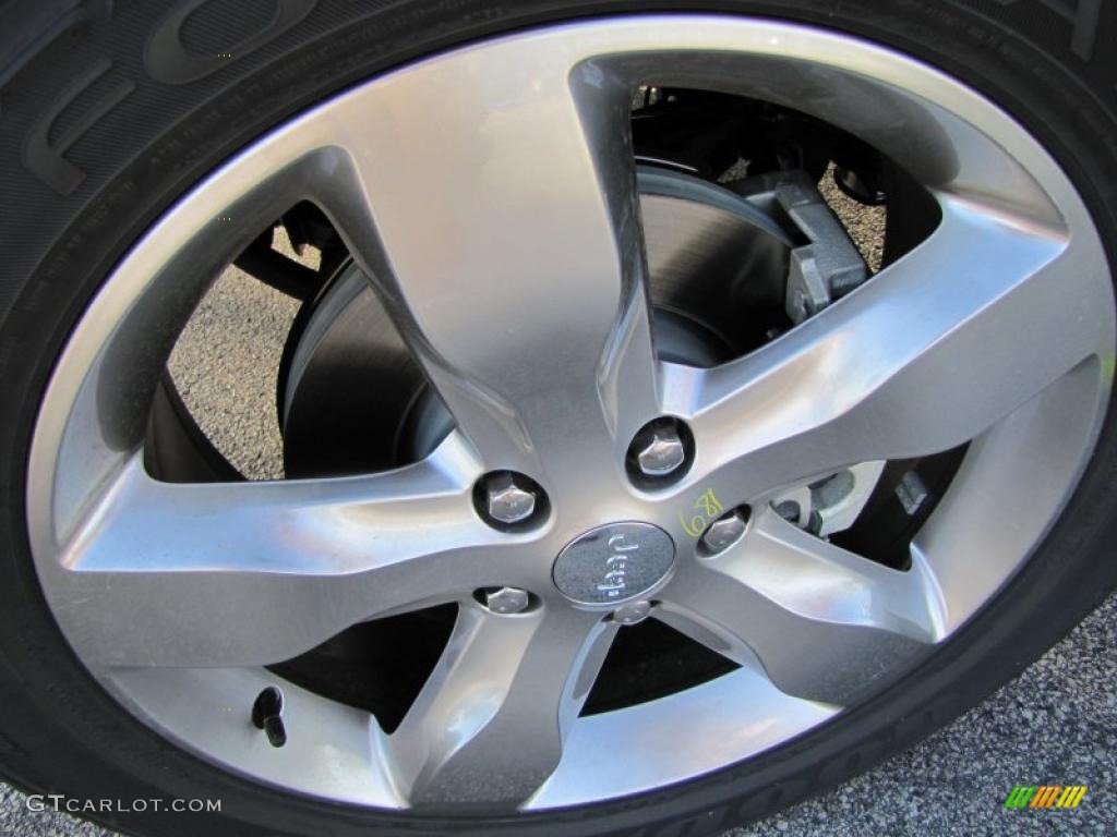 2011 Jeep Grand Cherokee Overland Wheel Photo #38315791