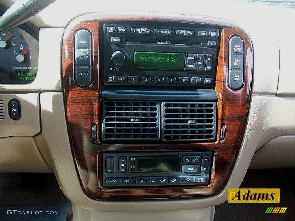 2004 Ford Explorer Limited 4x4 Controls Photo #38316163