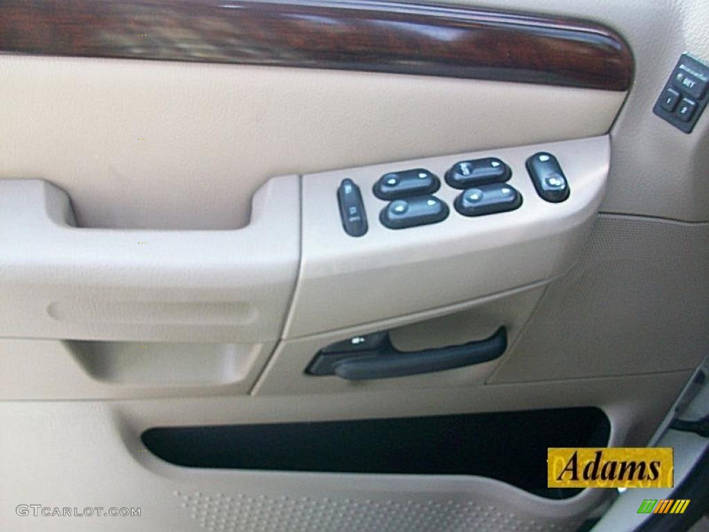 2004 Explorer Limited 4x4 - Ceramic White Tri Coat Metallic / Medium Parchment photo #22