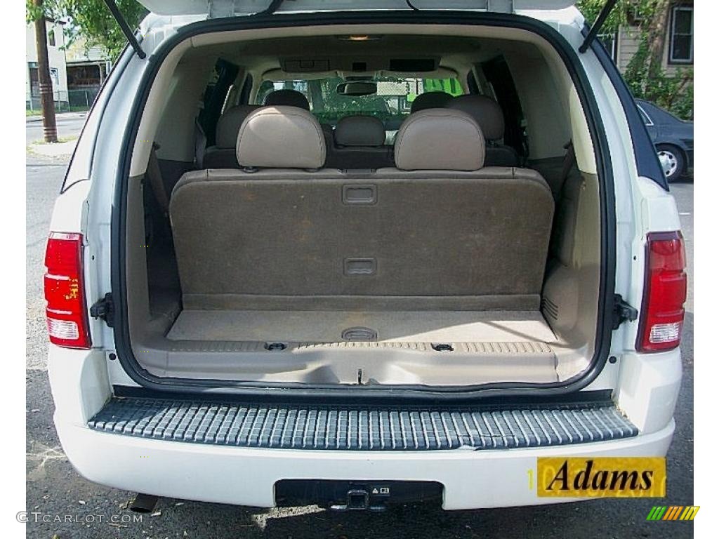 2004 Ford Explorer Limited 4x4 Trunk Photo #38316527