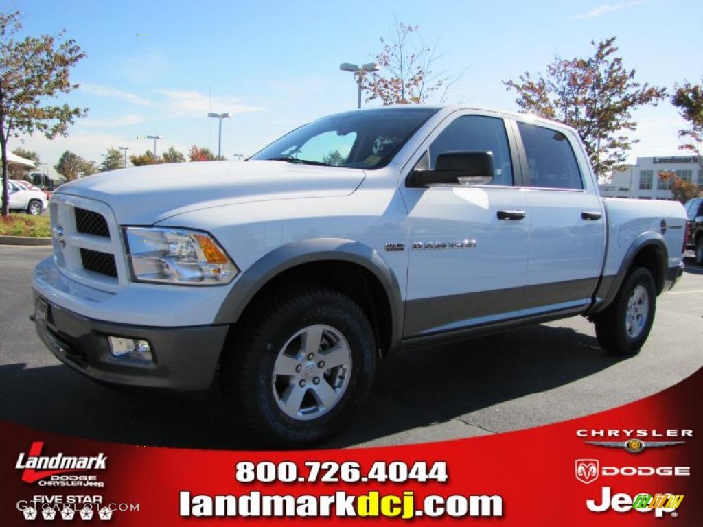 2011 Ram 1500 SLT Outdoorsman Crew Cab 4x4 - Bright White / Dark Slate Gray/Medium Graystone photo #1