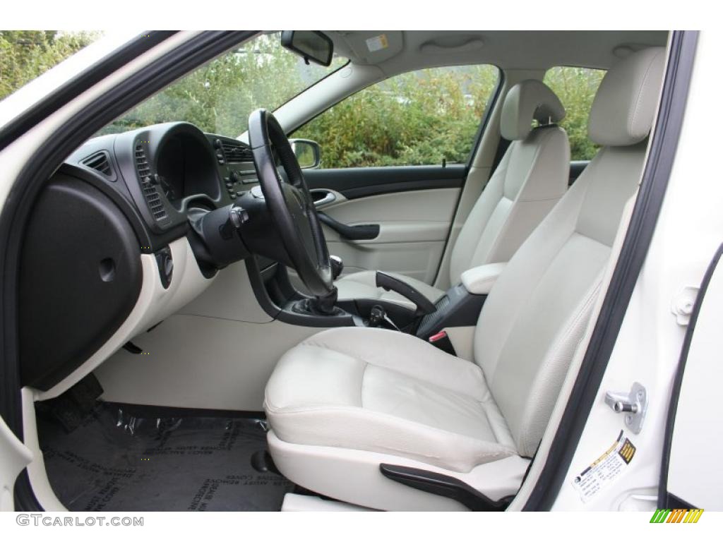 Parchment Interior 2004 Saab 9-3 Linear Sedan Photo #38318679