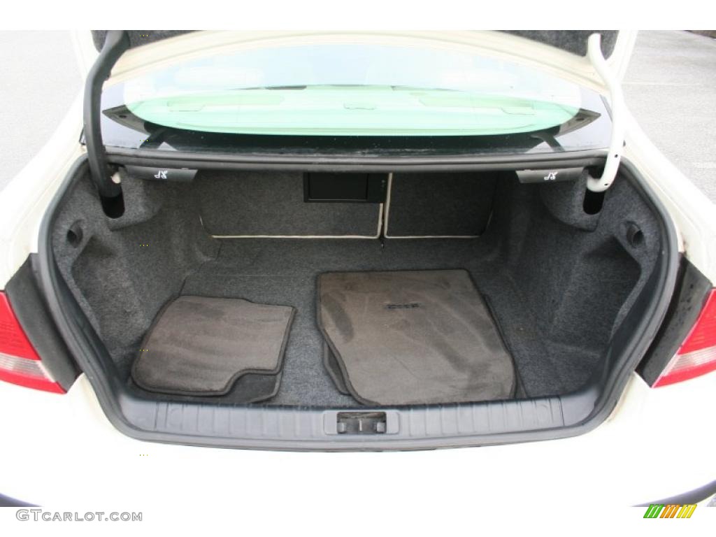2004 Saab 9-3 Linear Sedan Trunk Photo #38318819