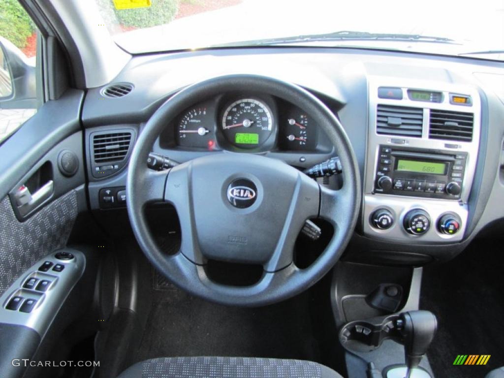2005 Kia Sportage LX 4WD Black Steering Wheel Photo #38320387