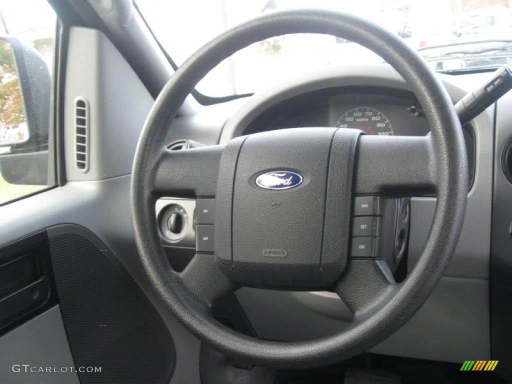 2005 Ford F150 STX Regular Cab 4x4 Medium Flint Grey Steering Wheel Photo #38321839