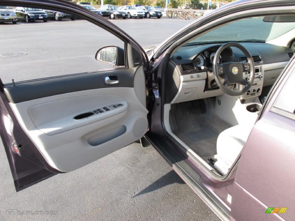 Gray Interior 2006 Chevrolet Cobalt LT Sedan Photo #38322753