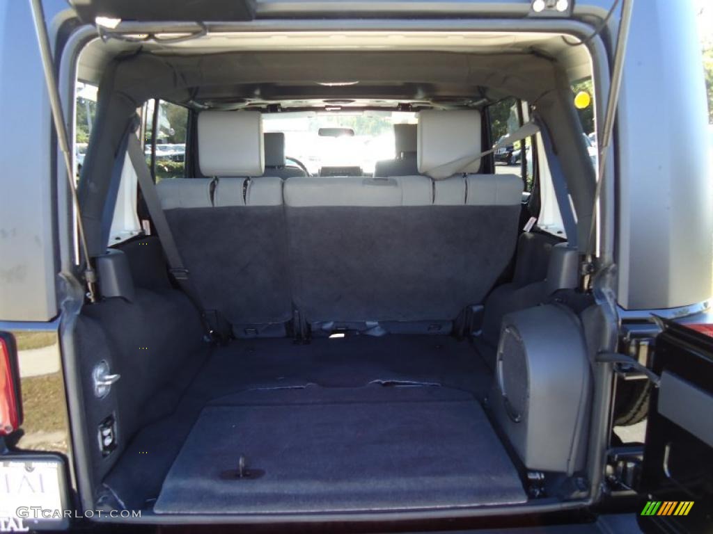 2009 Jeep Wrangler Unlimited X 4x4 Trunk Photo #38324439