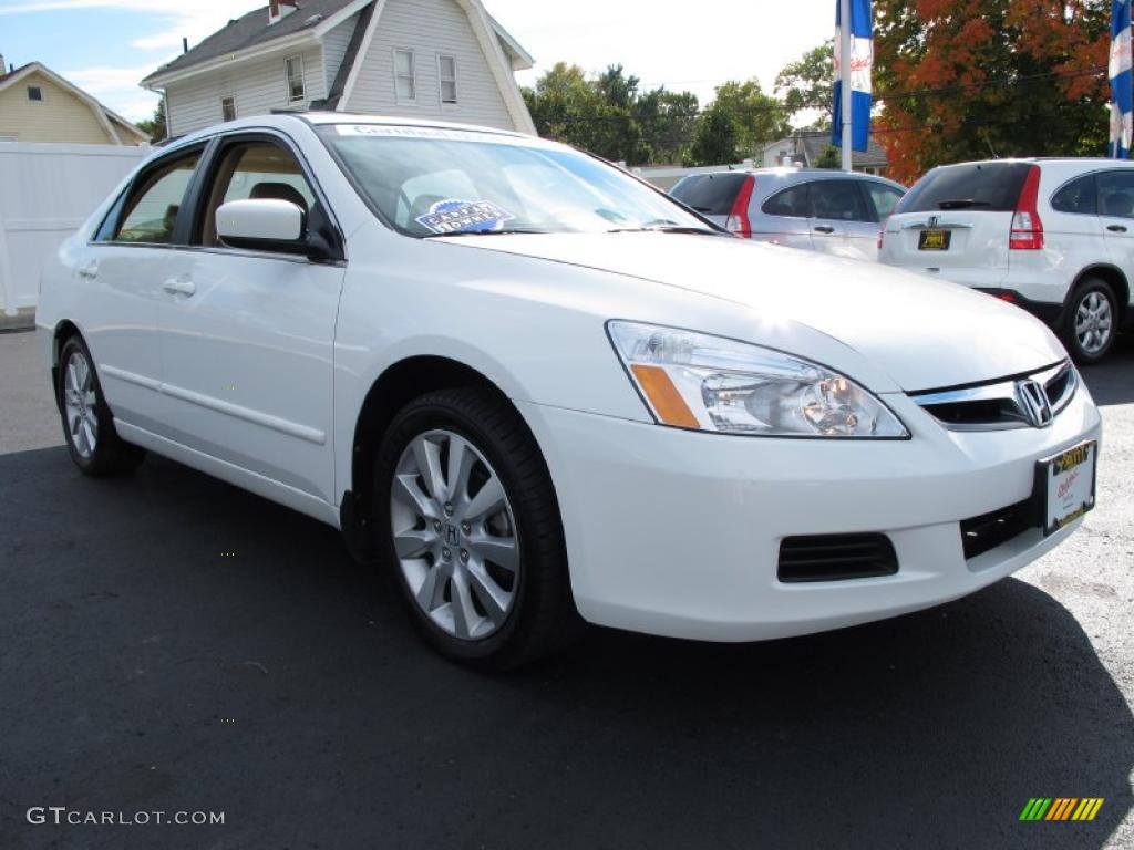2007 Accord EX-L V6 Sedan - Taffeta White / Ivory photo #5