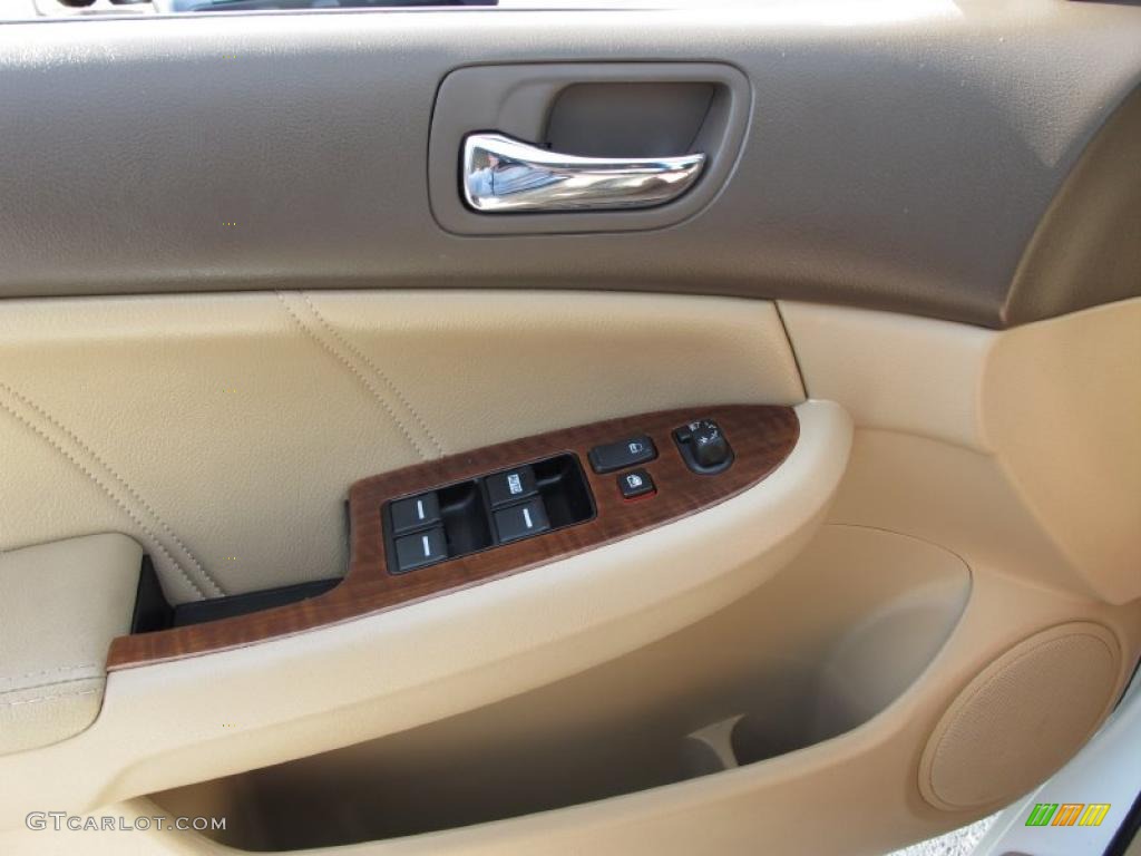 2007 Accord EX-L V6 Sedan - Taffeta White / Ivory photo #19
