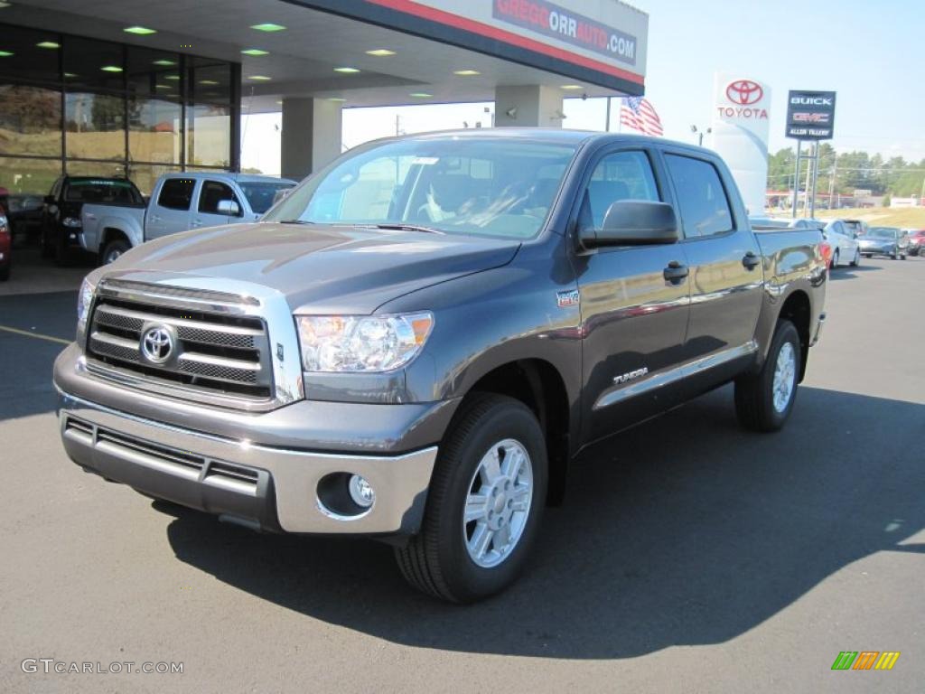 2011 Tundra CrewMax 4x4 - Magnetic Gray Metallic / Graphite Gray photo #1