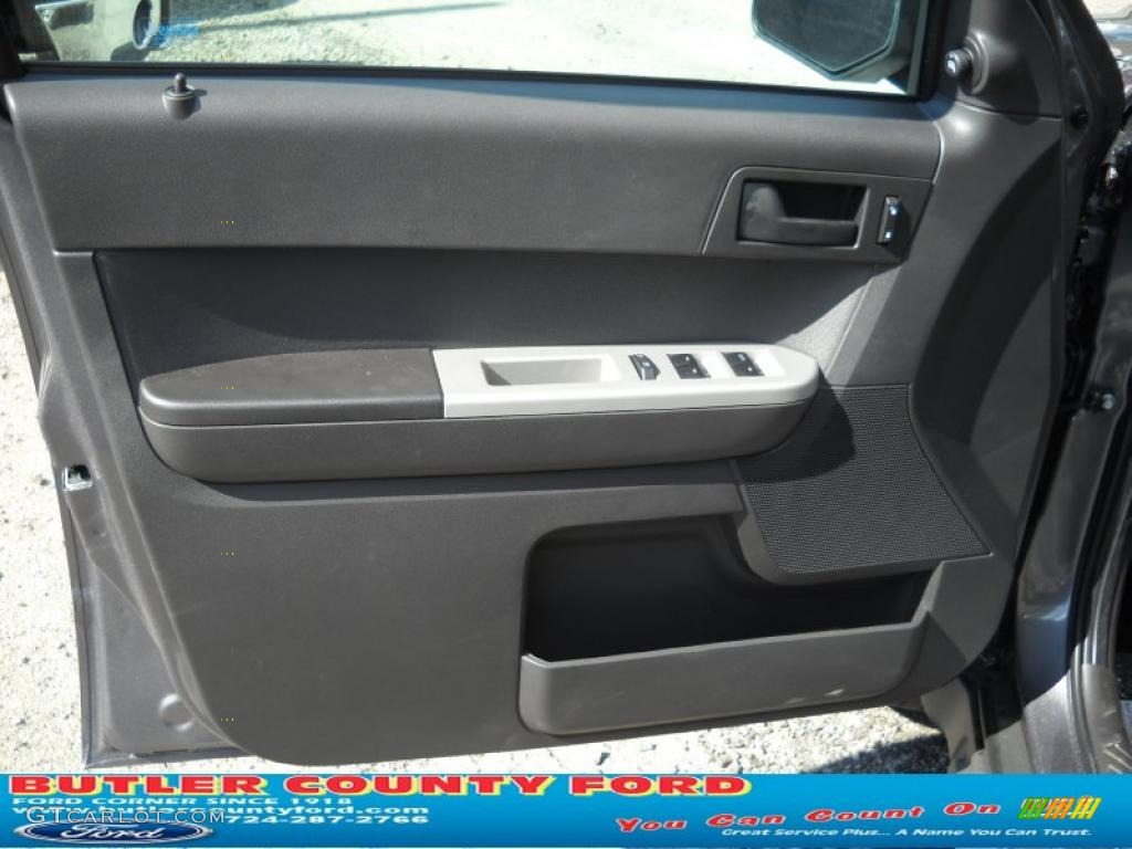 2011 Escape XLT V6 4WD - Sterling Grey Metallic / Charcoal Black photo #7