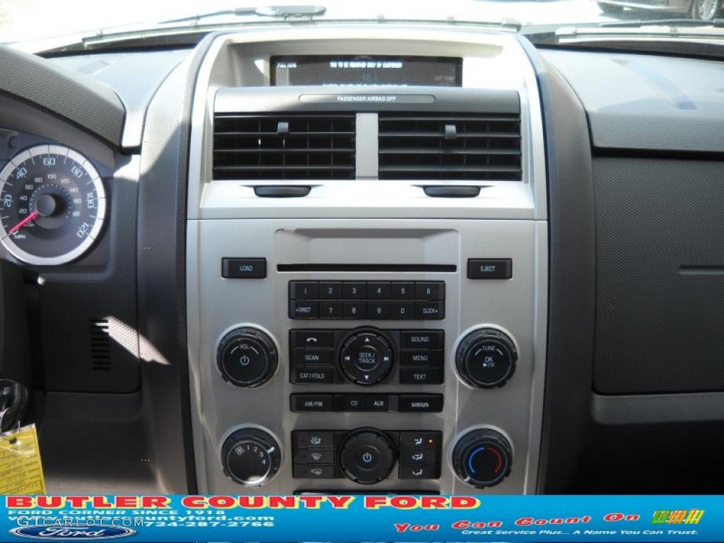 2011 Escape XLT V6 4WD - Sterling Grey Metallic / Charcoal Black photo #22