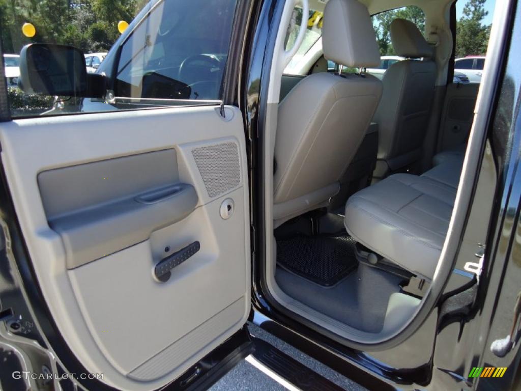 2008 Ram 1500 Laramie Quad Cab 4x4 - Brilliant Black Crystal Pearl / Medium Slate Gray photo #7