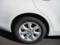 Super White - Camry LE Photo No. 11