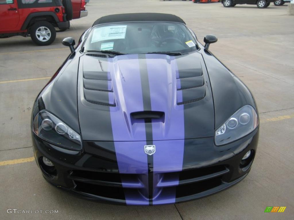 Viper Black/Purple Dodge Viper