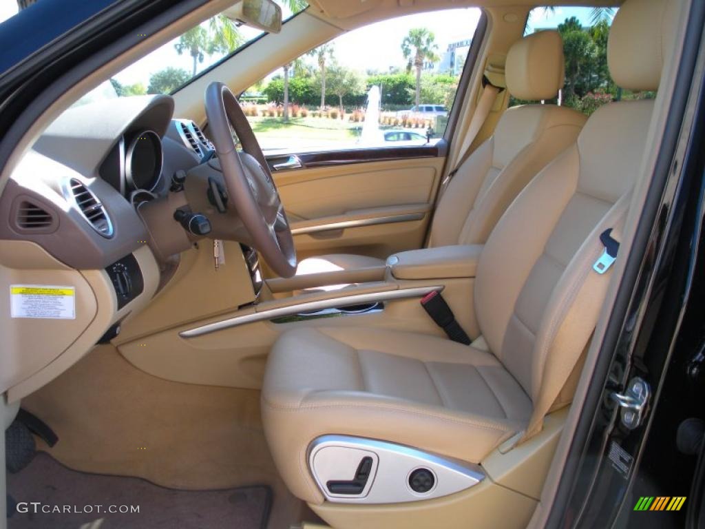 Cashmere Interior 2009 Mercedes-Benz ML 550 4Matic Photo #38329559