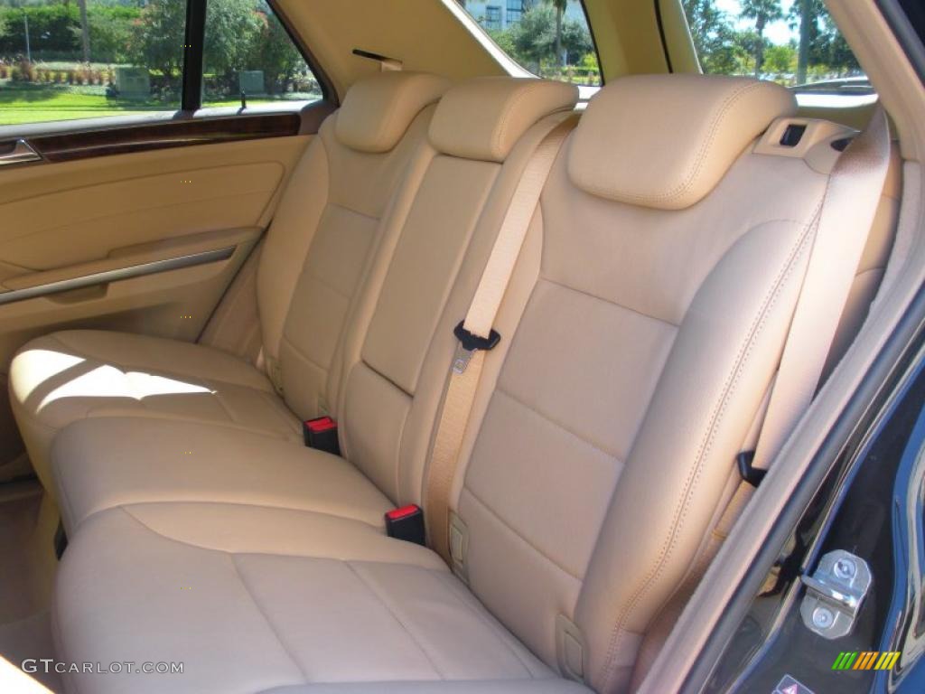 Cashmere Interior 2009 Mercedes-Benz ML 550 4Matic Photo #38329607