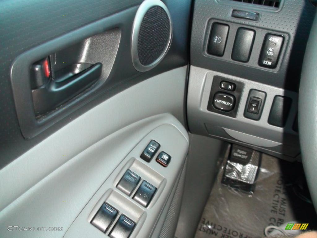 2008 Toyota Tacoma V6 PreRunner TRD Sport Double Cab Controls Photo #38331051