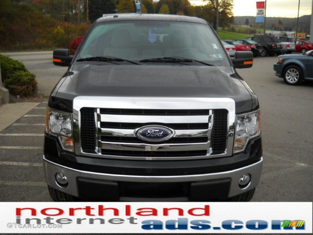 2010 F150 XLT SuperCrew 4x4 - Tuxedo Black / Tan photo #3