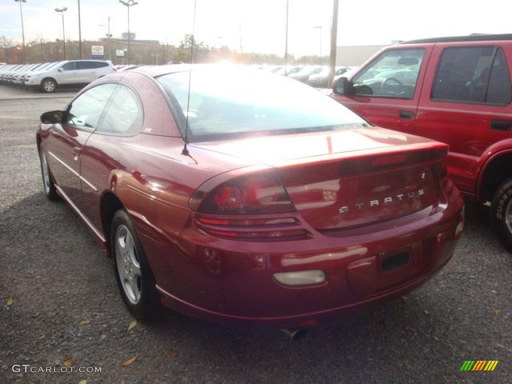 2001 Stratus SE Coupe - Ruby Red Pearl / Black/Beige photo #4