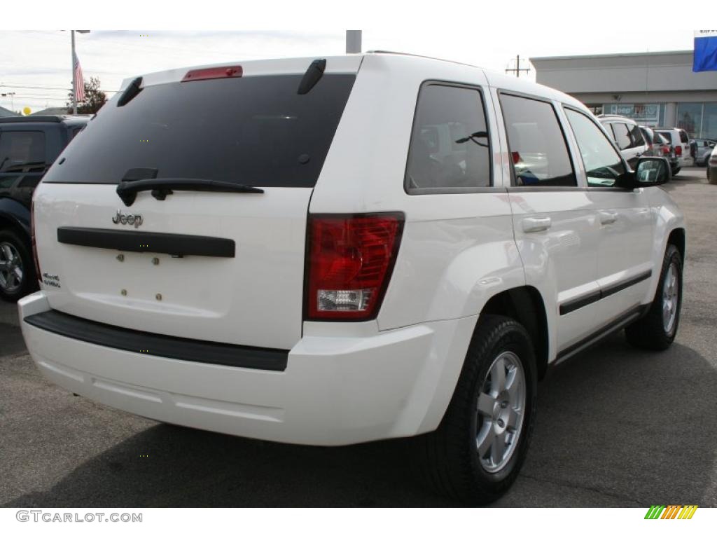 2008 Grand Cherokee Laredo 4x4 - Stone White / Dark Slate Gray/Light Graystone photo #2