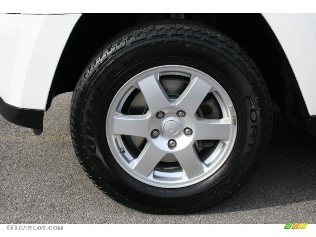 2008 Grand Cherokee Laredo 4x4 - Stone White / Dark Slate Gray/Light Graystone photo #16