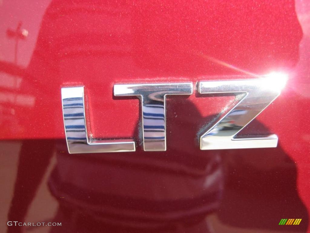 2007 Chevrolet Suburban 1500 LTZ Marks and Logos Photo #38335631