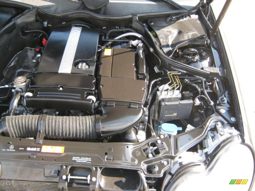 2005 C 230 Kompressor Sedan - Black Opal Metallic / Black photo #24