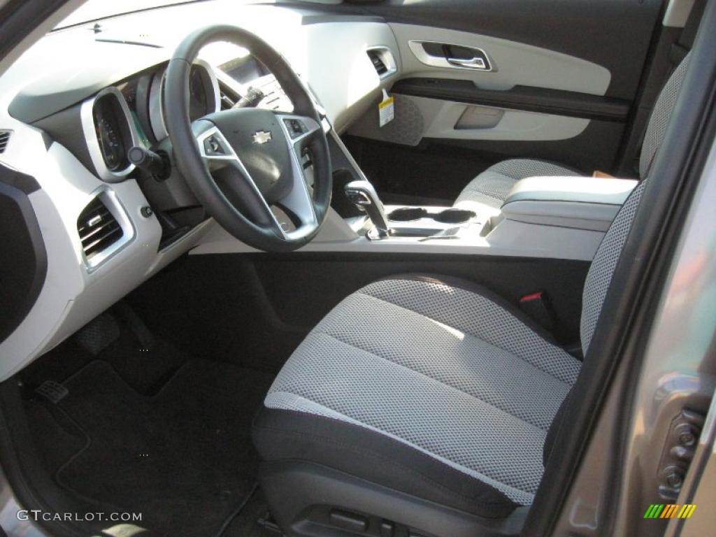 2011 Chevrolet Equinox LT Light Titanium/Jet Black Dashboard Photo #38337731
