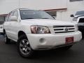 Super White - Highlander V6 4WD Photo No. 1