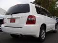 Super White - Highlander V6 4WD Photo No. 4