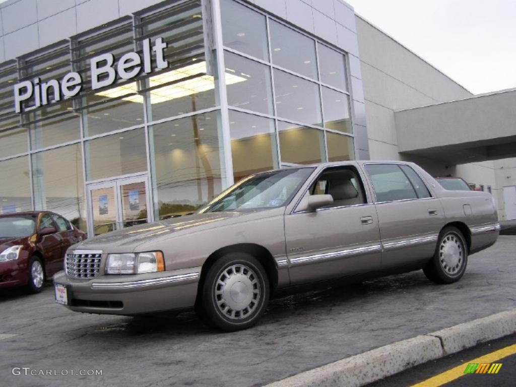 1999 DeVille Sedan - Cashmere / Neutral Shale photo #1