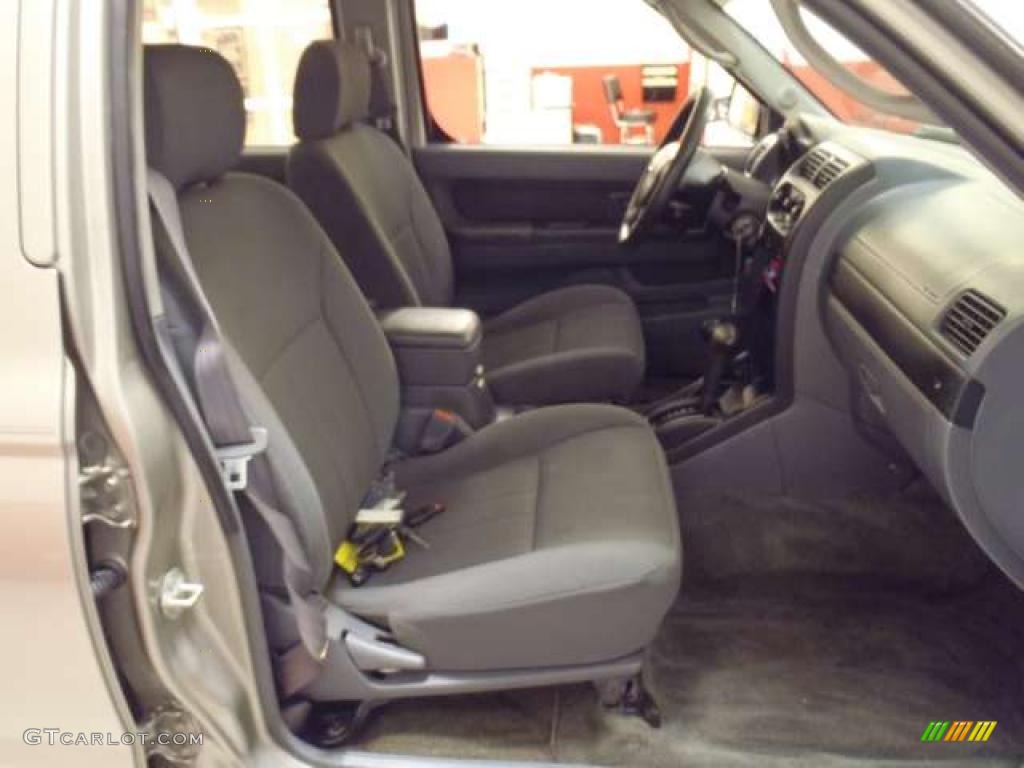 Gray Interior 2003 Nissan Frontier SC V6 Crew Cab 4x4 Photo #38343225