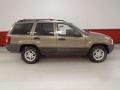 2004 Light Khaki Metallic Jeep Grand Cherokee Laredo  photo #3