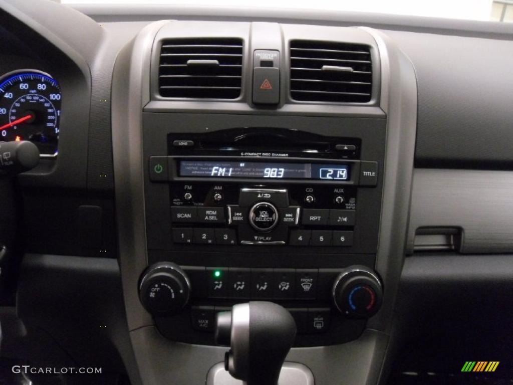 2011 Honda CR-V SE 4WD Controls Photo #38349098