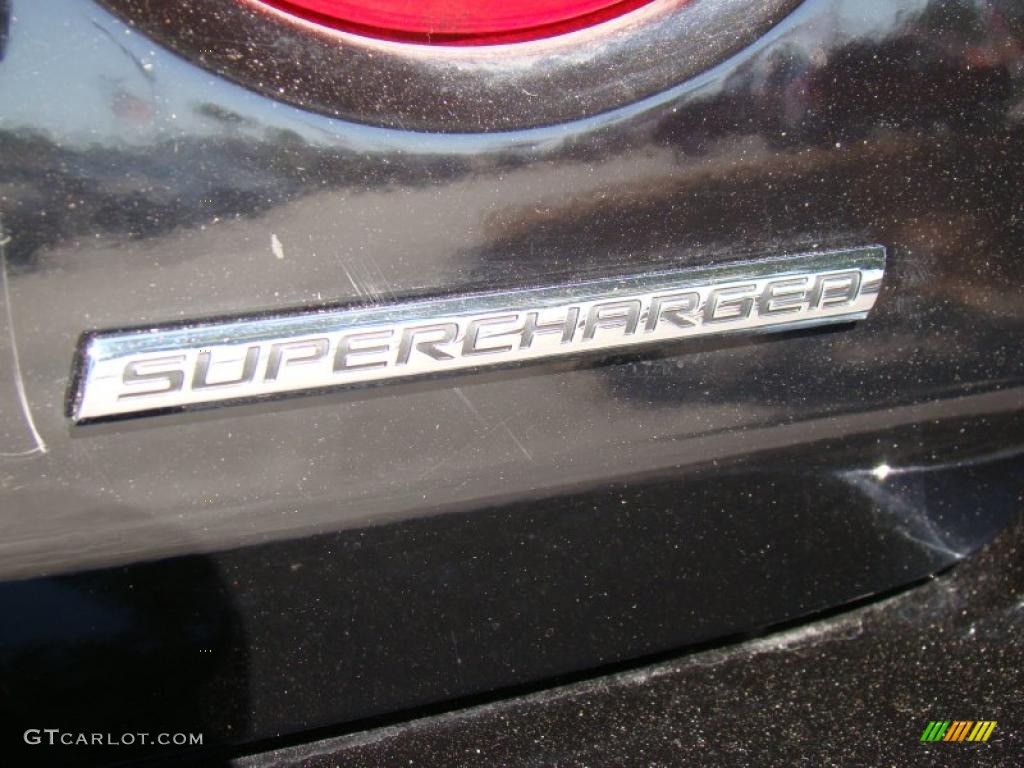 2006 Cobalt SS Supercharged Coupe - Black / Ebony photo #38