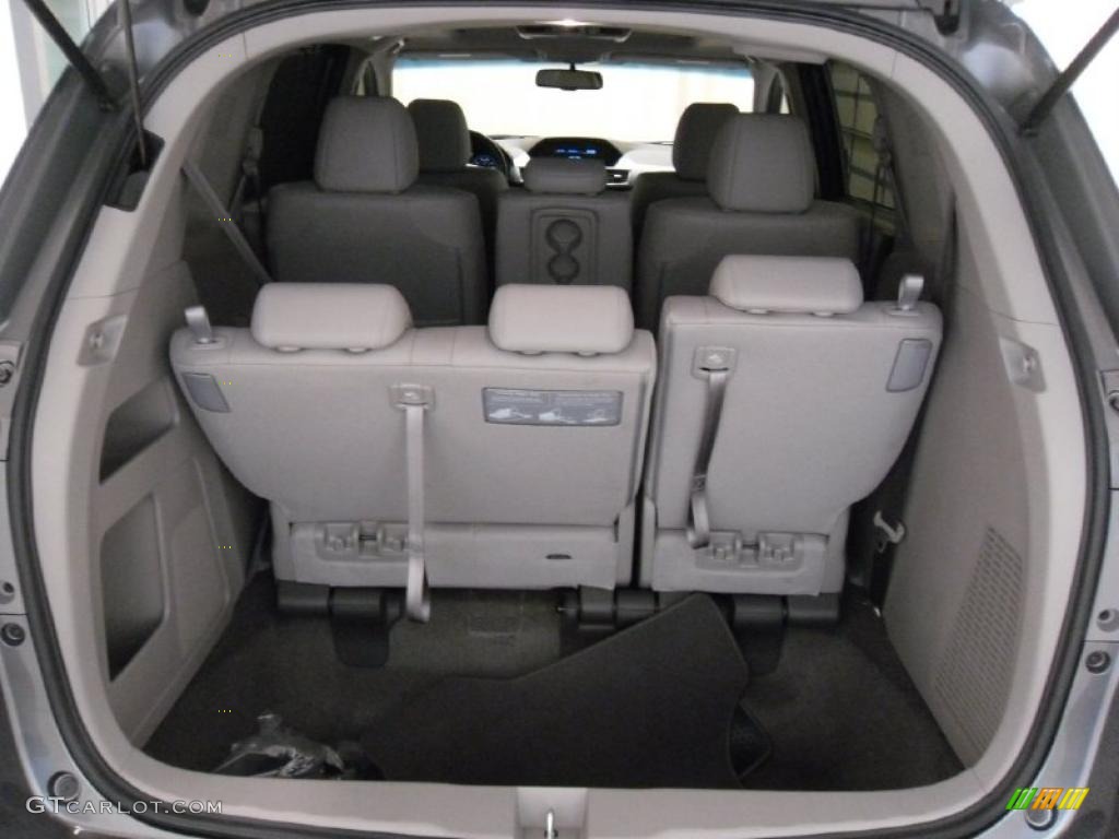 2011 Honda Odyssey EX-L Trunk Photo #38350226