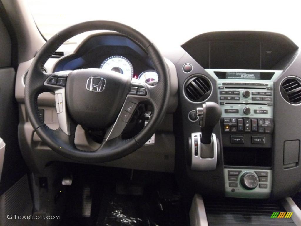 2011 Honda Pilot Touring 4WD Gray Dashboard Photo #38352290