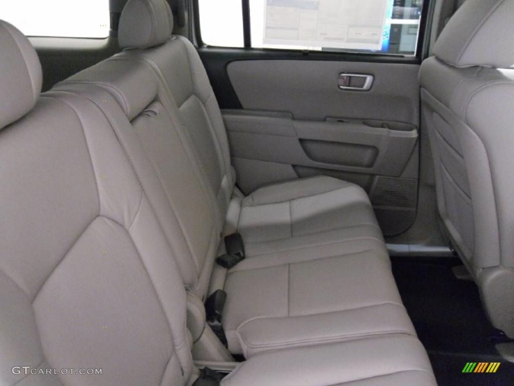 Gray Interior 2011 Honda Pilot Touring 4WD Photo #38352354