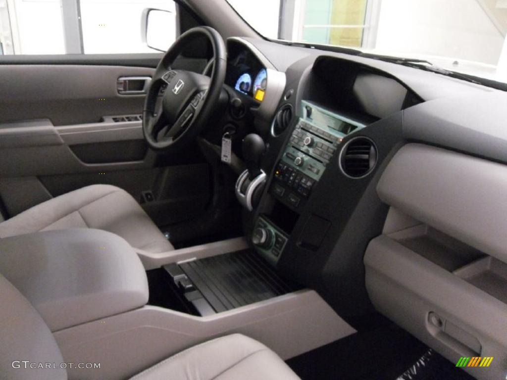 Gray Interior 2011 Honda Pilot Touring 4WD Photo #38352378