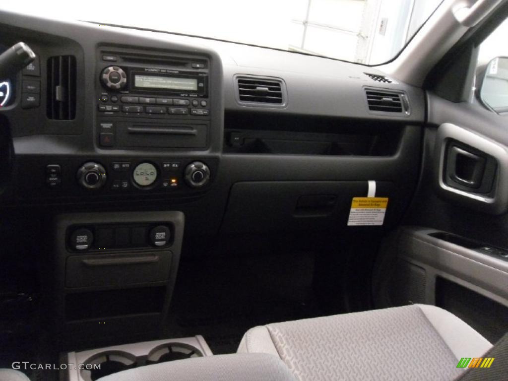 2011 Honda Ridgeline RTS Gray Dashboard Photo #38352778