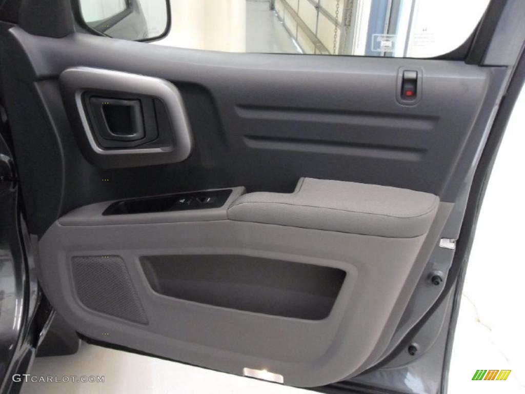 Gray Interior 2011 Honda Ridgeline RTS Photo #38352922