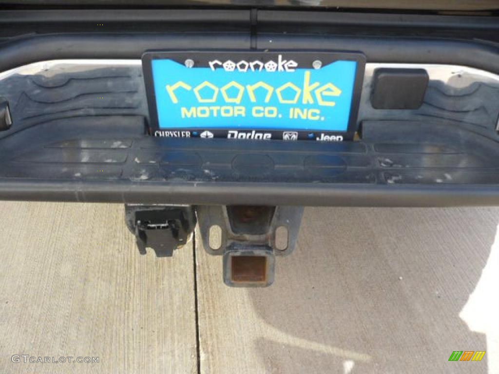 2003 Suburban 1500 LT 4x4 - Black / Tan/Neutral photo #6