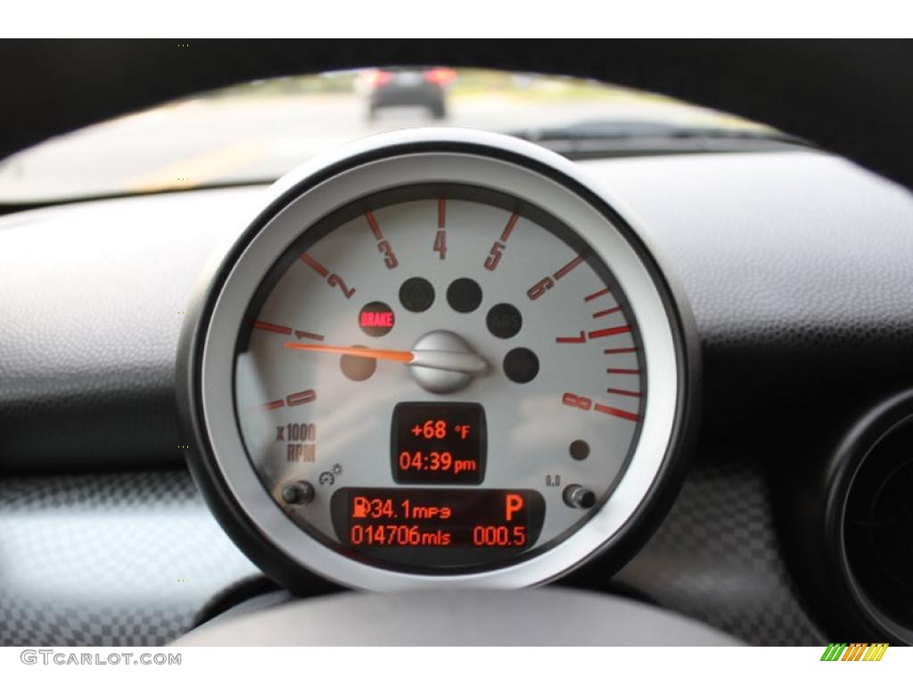 2009 Mini Cooper S Clubman Gauges Photo #38353838