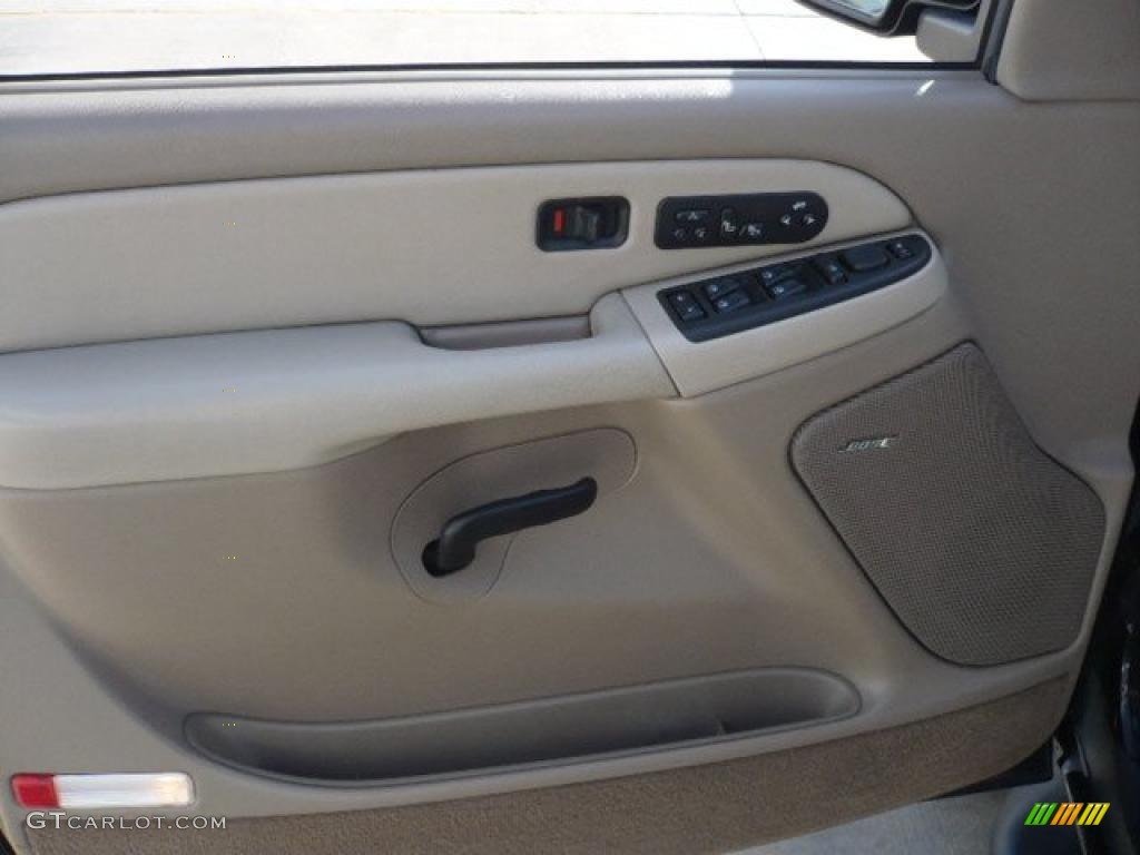 2003 Suburban 1500 LT 4x4 - Black / Tan/Neutral photo #13