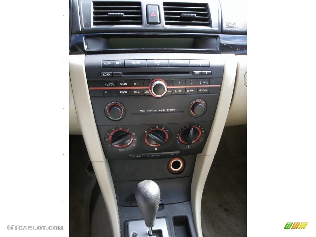 2006 Mazda MAZDA3 i Sedan Controls Photo #38354474