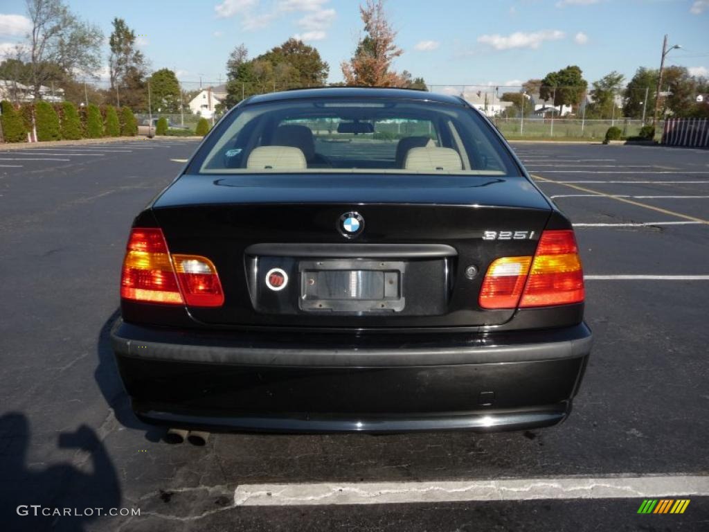 2002 3 Series 325i Sedan - Jet Black / Sand photo #8