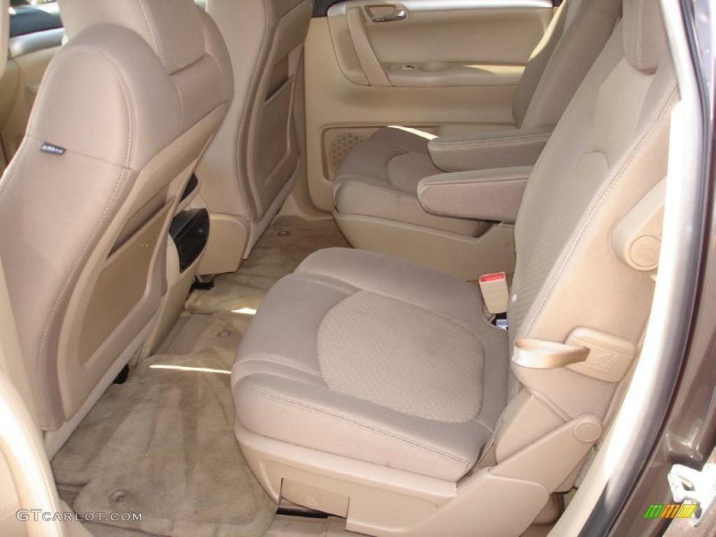 Tan Interior 2010 Saturn Outlook XE Photo #38355282