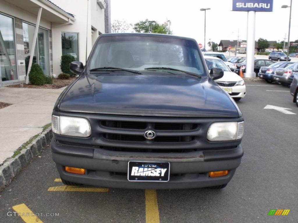 1994 B-Series Truck B3000 SE Regular Cab - Brilliant Black / Gray photo #8